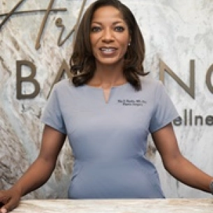 Nia Banks board-certified labiaplasty surgeon