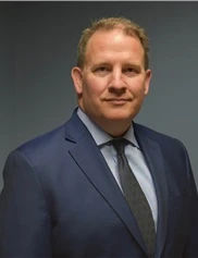 Jonathan McCue board-certified labiaplasty surgeon
