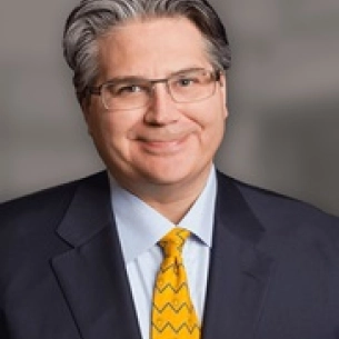 Evan Sorokin board-certified labiaplasty surgeon