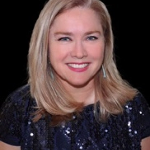 Kinga Styperek-Grohmann board-certified labiaplasty surgeon