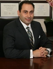 Dan Yamini board-certified labiaplasty surgeon