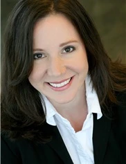 Elizabeth Grasee board-certified labiaplasty surgeon