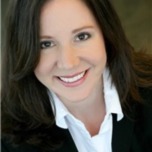 Elizabeth Grasee board-certified labiaplasty surgeon