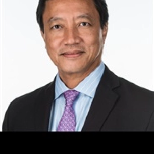 Jesus Gil Inciong board-certified labiaplasty surgeon