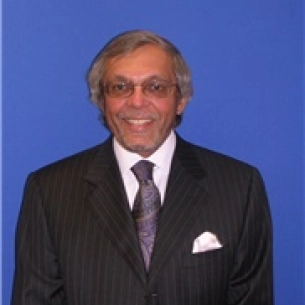 Atul Amin board-certified labiaplasty surgeon