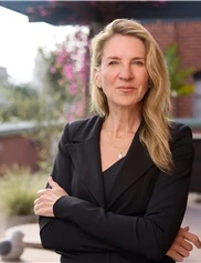 Lisa Cassileth board-certified labiaplasty surgeon