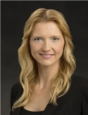 Franziska Huettner board-certified labiaplasty surgeon