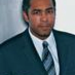 Brian Evans board-certified labiaplasty surgeon