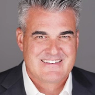 Steven Warnock board-certified labiaplasty surgeon