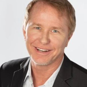 Christopher Verbin board-certified labiaplasty surgeon