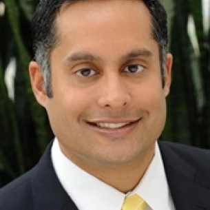 Sam Jejurikar board-certified labiaplasty surgeon