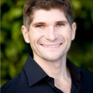 Gavin Dry board-certified labiaplasty surgeon