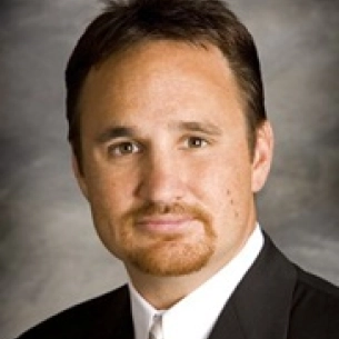 Troy Andreasen board-certified labiaplasty surgeon