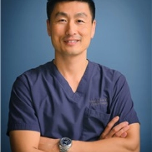 Daniel Kim board-certified labiaplasty surgeon