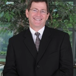 Jon Rast board-certified labiaplasty surgeon