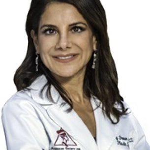 Hayley Brown board-certified labiaplasty surgeon