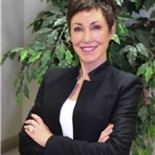 Patricia Arledge board-certified labiaplasty surgeon