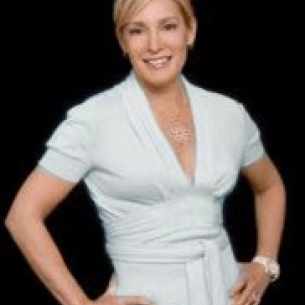 Sharon Giese board-certified labiaplasty surgeon
