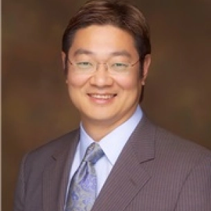 Daniel Pyo board-certified labiaplasty surgeon