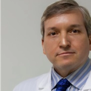 Jorge Latoni board-certified labiaplasty surgeon