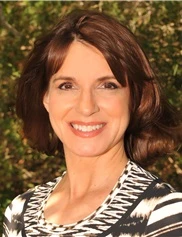 Tracy Pfeifer board-certified labiaplasty surgeon