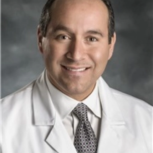 Julio Sosa board-certified labiaplasty surgeon