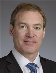 Philip Straka board-certified labiaplasty surgeon