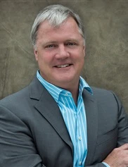 Lee Thornton board-certified labiaplasty surgeon
