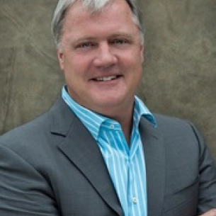 Lee Thornton board-certified labiaplasty surgeon