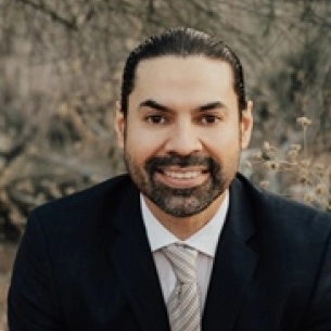 Carlos Mata board-certified labiaplasty surgeon