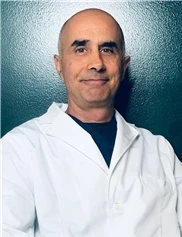 Vikram Zadoo board-certified labiaplasty surgeon