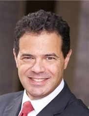 Gary Berger board-certified labiaplasty surgeon