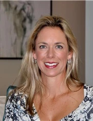 Amy Alderman board-certified labiaplasty surgeon