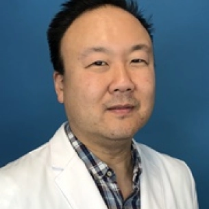 Roy Kim board-certified labiaplasty surgeon