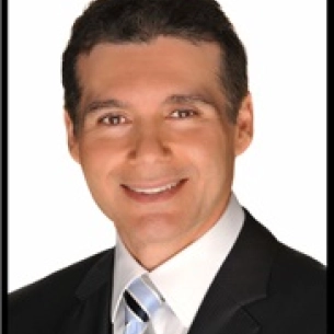Rafael Cabrera board-certified labiaplasty surgeon