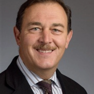 Reid Mueller board-certified labiaplasty surgeon