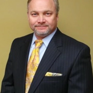 Mike Gonce board-certified labiaplasty surgeon