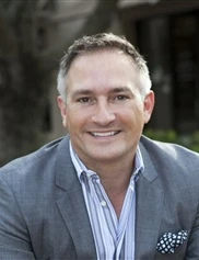 Kent Hasen board-certified labiaplasty surgeon