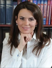 Sheilah Lynch board-certified labiaplasty surgeon