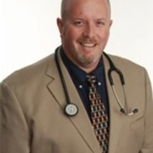 Steven Yearsley board-certified labiaplasty surgeon
