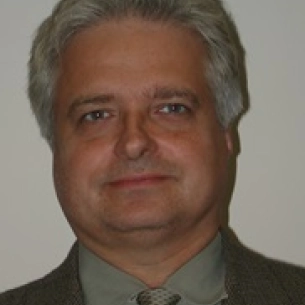 Damian Havriliak board-certified labiaplasty surgeon