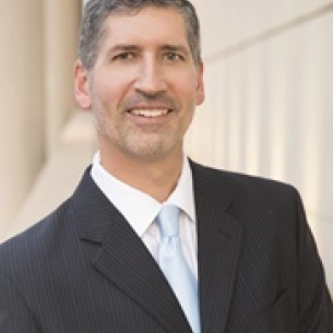 Bruce Byrne board-certified labiaplasty surgeon