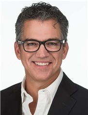 Ricky Becker board-certified labiaplasty surgeon