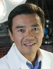 Granger Wong board-certified labiaplasty surgeon