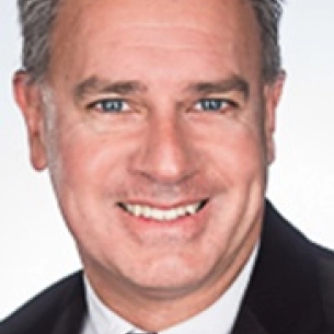 Raymond Schultz board-certified labiaplasty surgeon
