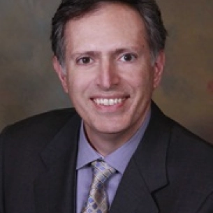 Armen Vartany board-certified labiaplasty surgeon
