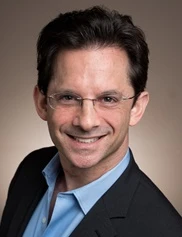 Adam Summers board-certified labiaplasty surgeon