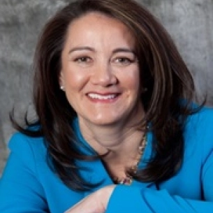 Valerie Ablaza board-certified labiaplasty surgeon