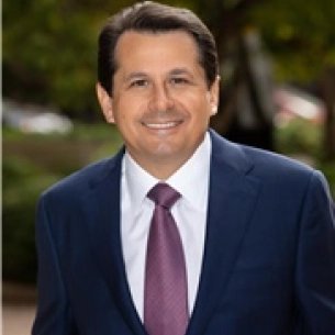 Mark Schwartz board-certified labiaplasty surgeon