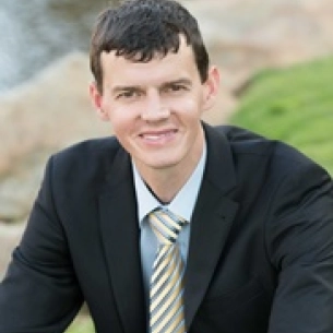 Brent Moister board-certified labiaplasty surgeon